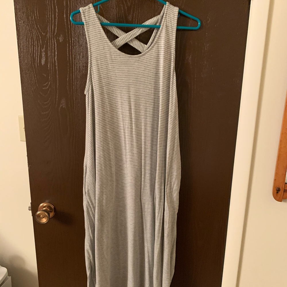 Savannah, White & Grey Striped